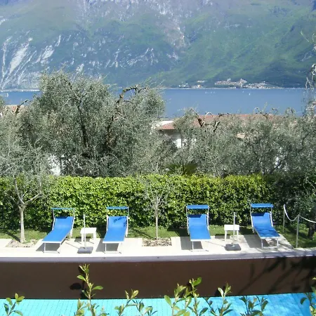 Hotel apartamentowy Ronchi *