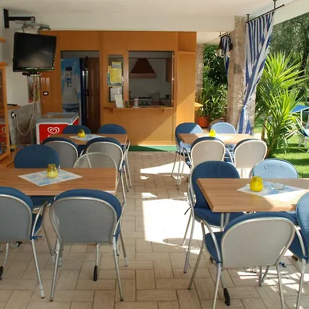 Hotel apartamentowy Ronchi Limone sul Garda